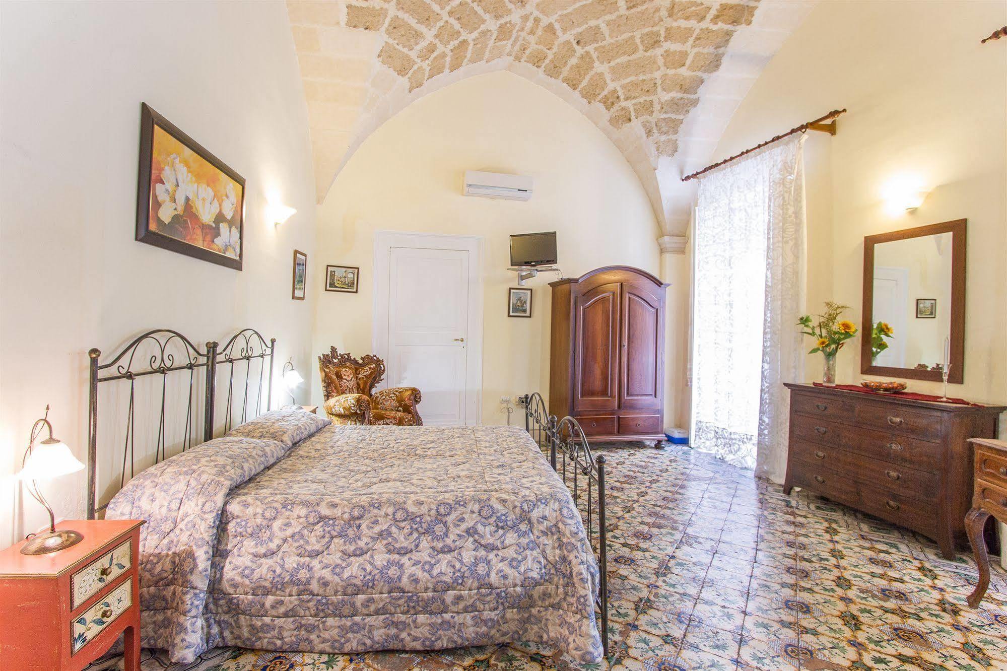 B&B Casa Li Santi Лече Екстериор снимка