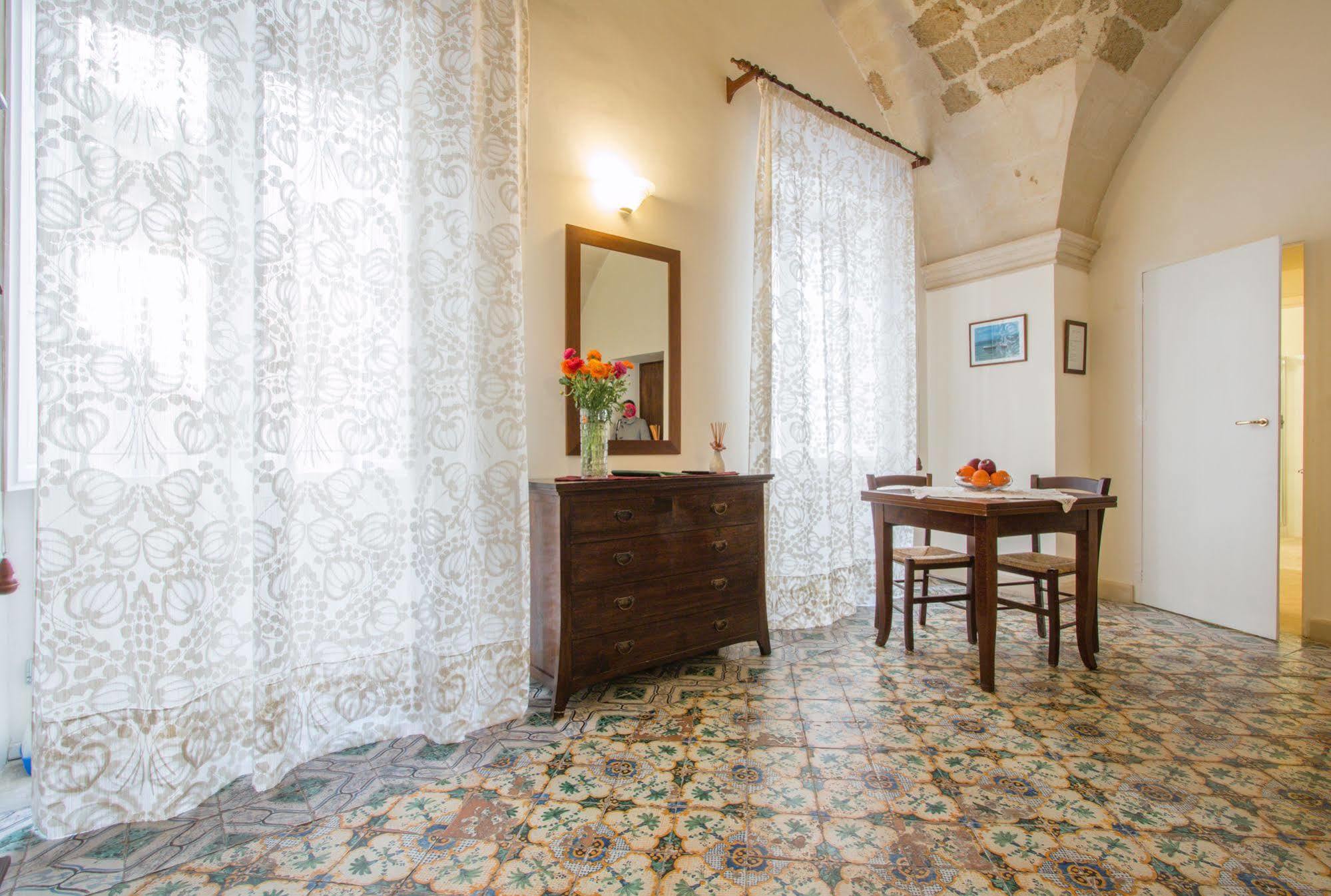 B&B Casa Li Santi Лече Екстериор снимка