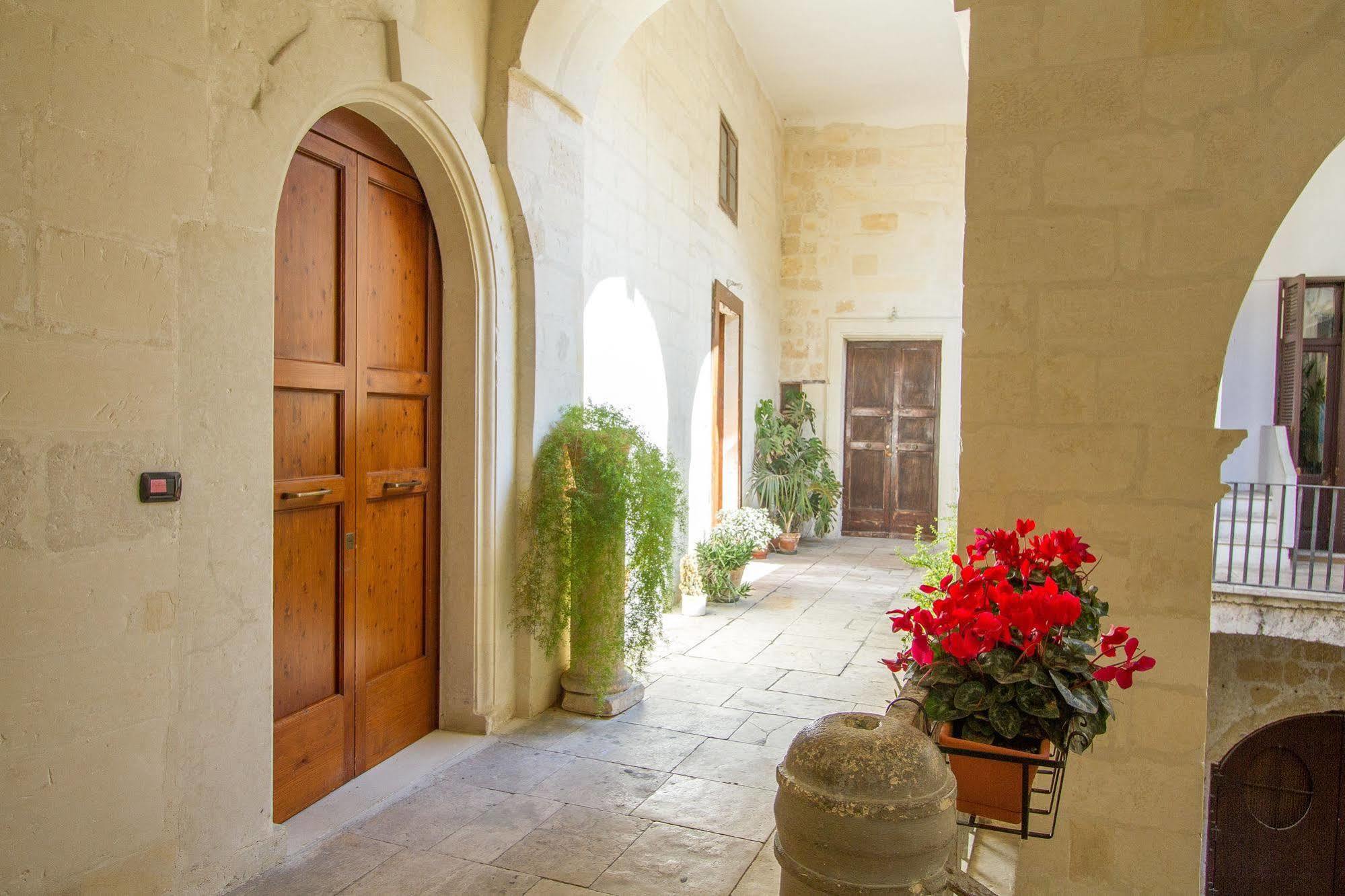 B&B Casa Li Santi Лече Екстериор снимка